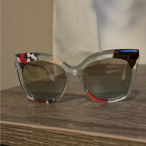Fendi Oversized Cat-Eye Sunglasses - Picture 1 of 6
